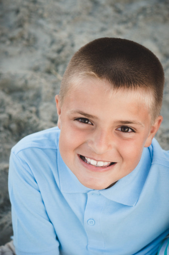 beach photo smiles